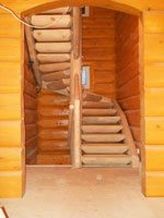 деревянные лестницы для дома и дачи, лестницы из дерева, изготовление деревянных лестниц